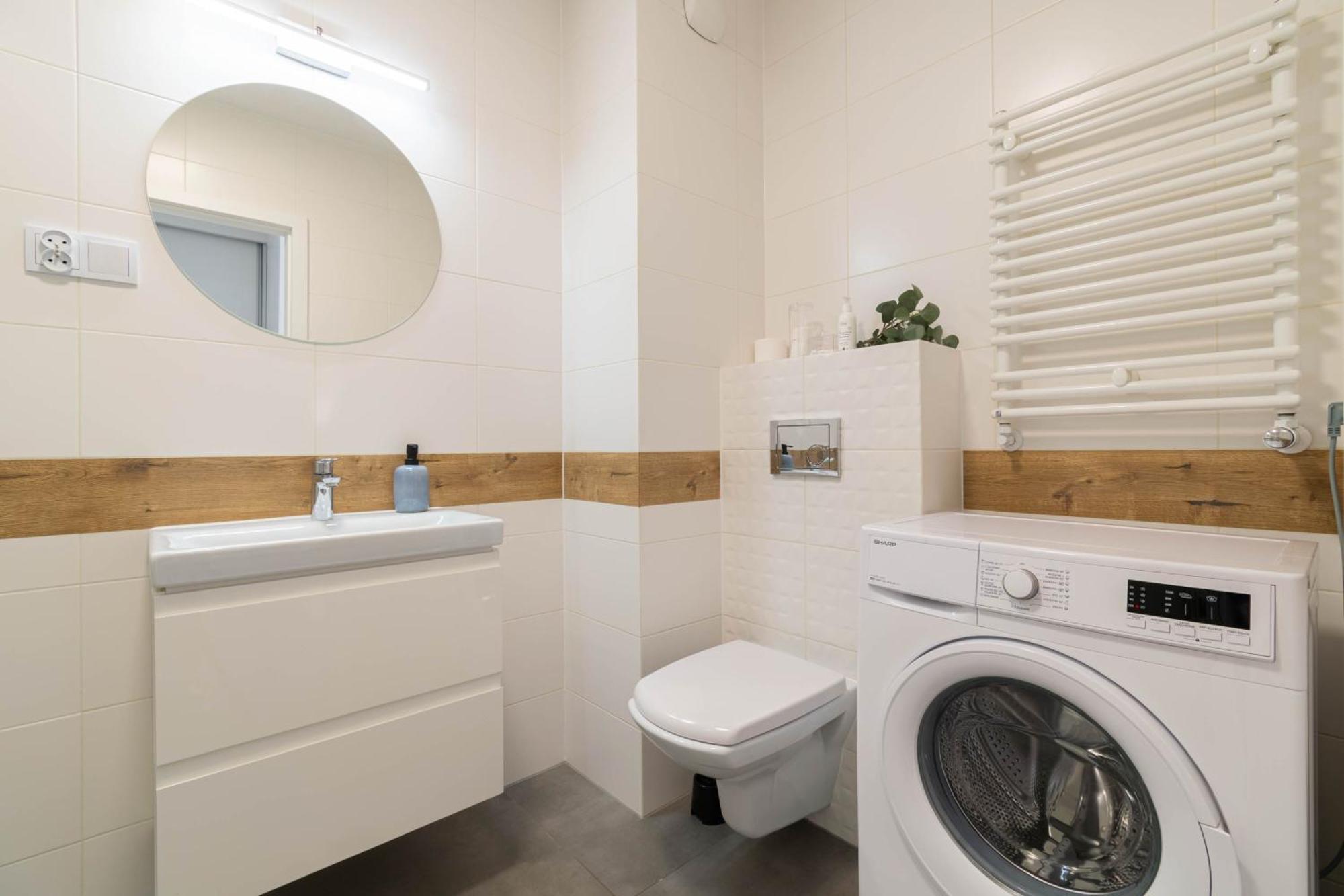 Appartement Oasis Trzy Stawy - Free Parking - Self Check-In à Katowice Extérieur photo
